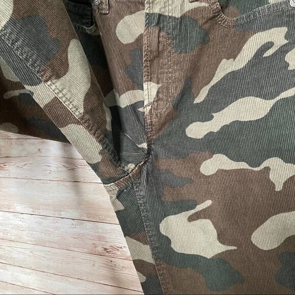 American Eagle Outfitters Camouflage Mom Jeans Corduroy Cabincore Preppy Size 0 - Picture 7 of 10